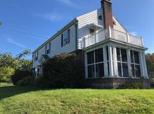 6 Sherry Rd, Troy, NY 12180