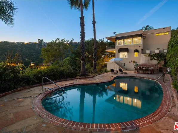 1537 Viewsite Ter, Los Angeles, CA 90069