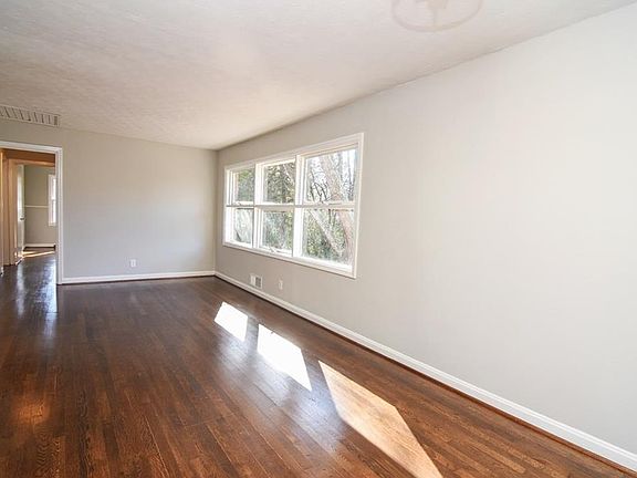 5th image of 63 Gladstone Dr SW