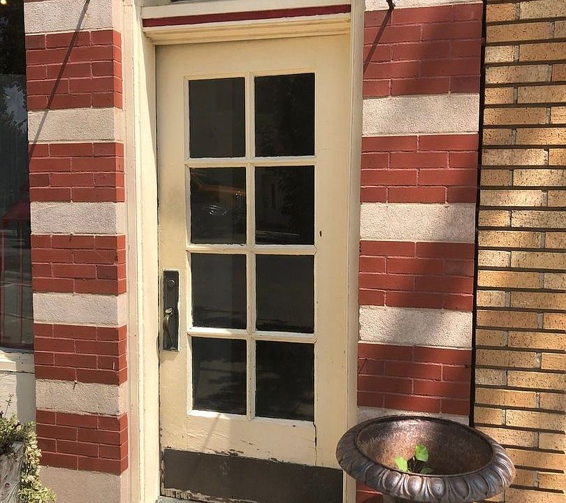 1st image of 529 S York St APT B