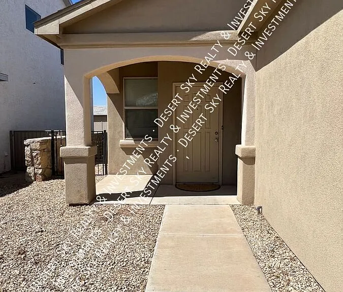 5015 Kensington Way — Photo 2