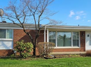 5128 Streefkerk Dr, Warren, MI 48092