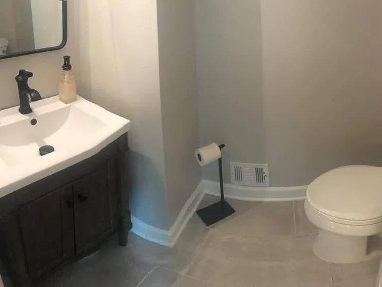 Main level 1/2 bath.
