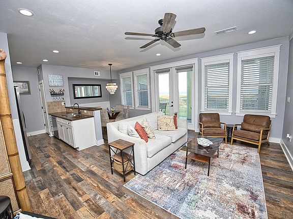 4th image of 4141 Pointe West Dr Unit 202