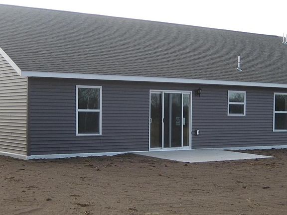 2nd image of 1317 3rd St NE