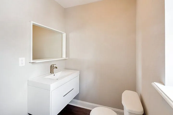 1223 S 23rd St — Photo 5