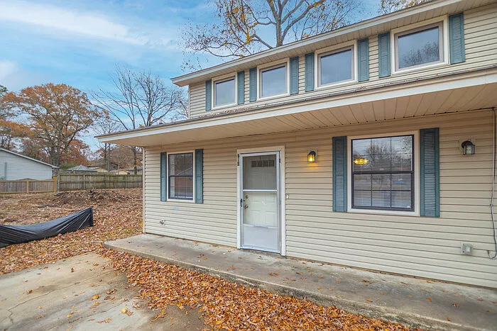 2 bed, 1.0 bath, 1000 sqft, $950 — Photo 2