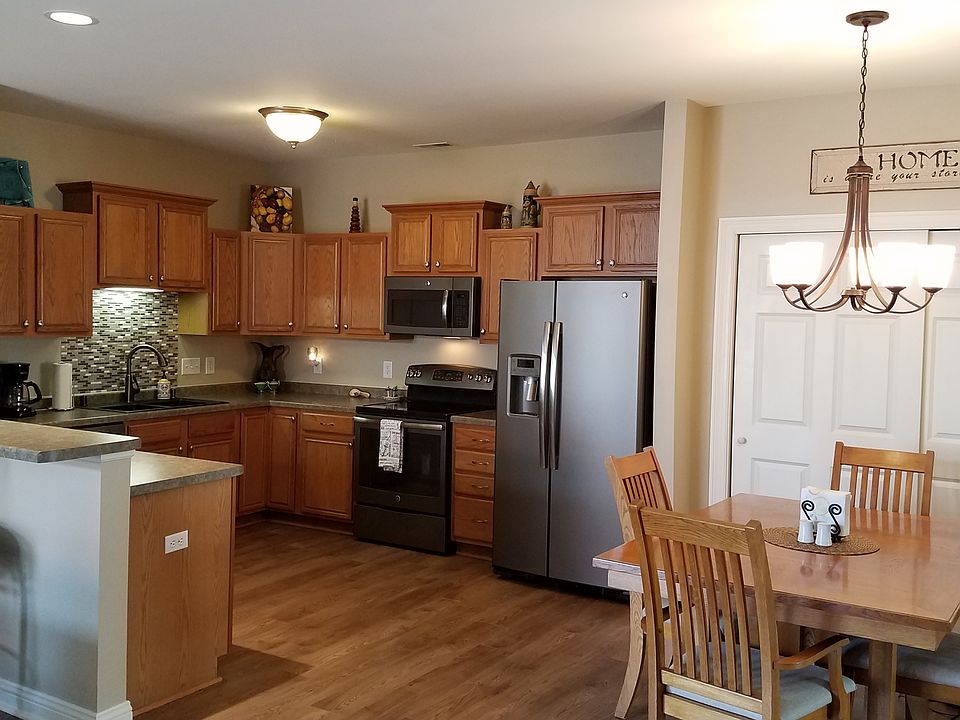 1st image of 2303 W Vista Bella Dr #201