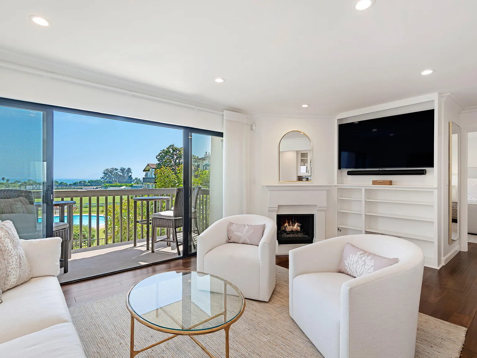 3 bed, 2.0 bath, $6,800 — Photo 4
