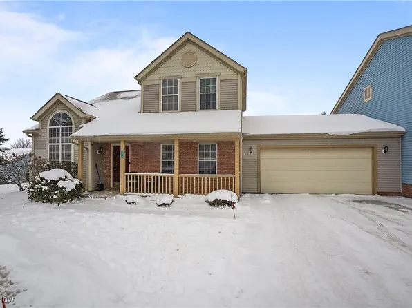 8690 Foxwood Cir, Macedonia, OH 44056