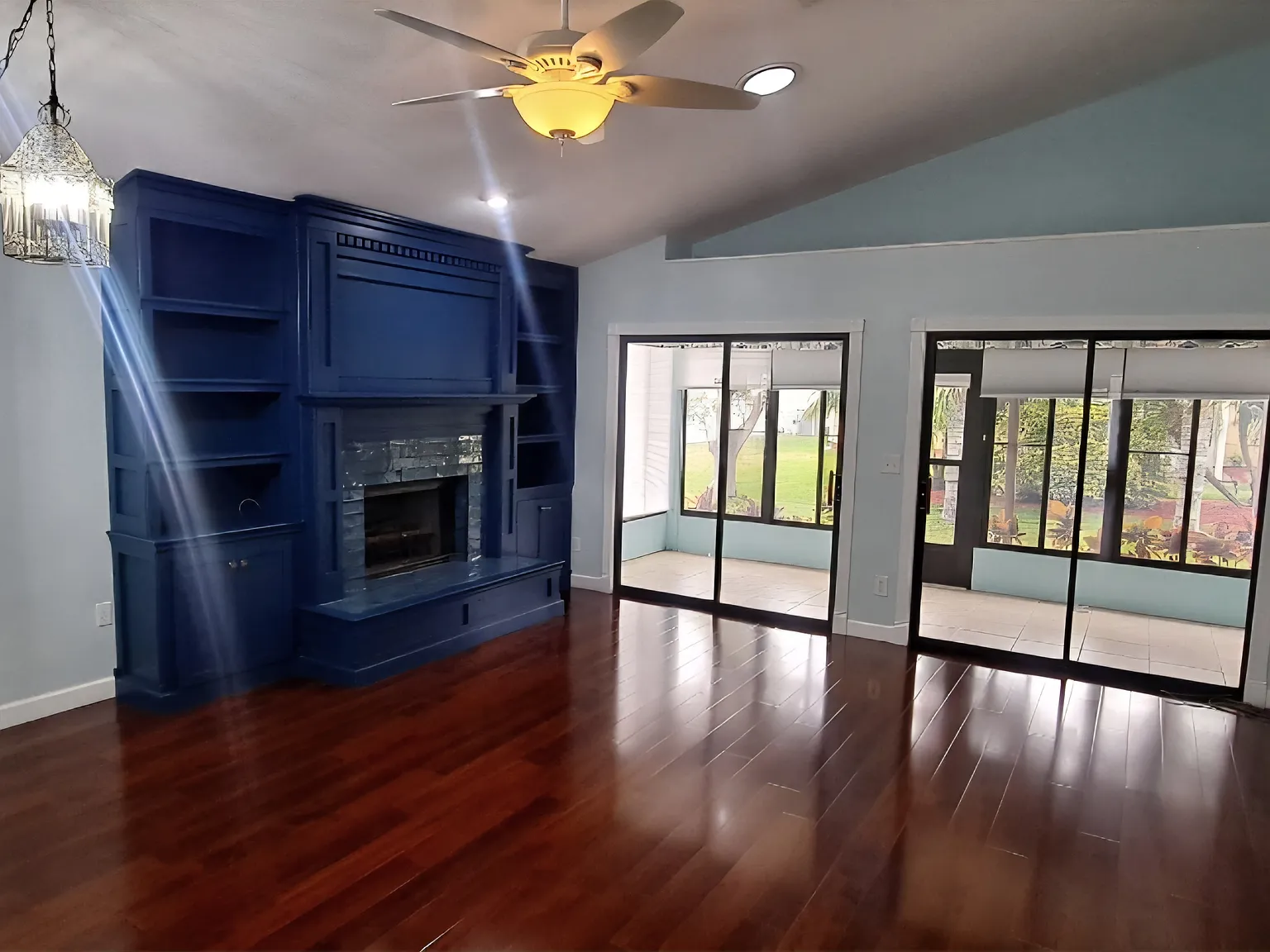 2 bed, 1346 sqft, $2,700 — Photo 2