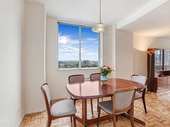 4th image of 515 E 79th St APT 22E