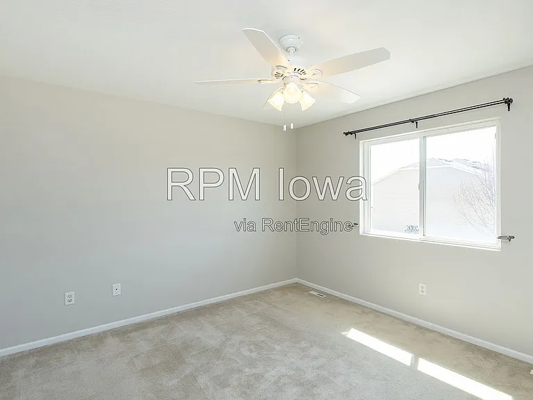 1108 NE 7th Ln — Photo 16