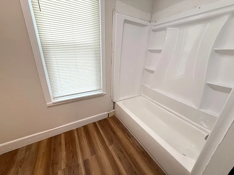 2262 N Gratz St — Photo 14