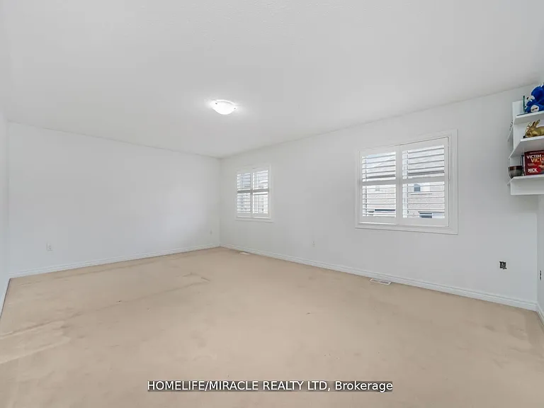 10 Kenora St — Photo 22