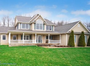 265 E Paul Revere Dr, Chesterton, IN 46304