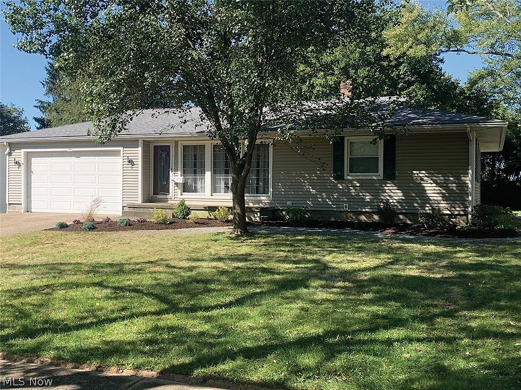 1341 Carole Dr, Salem, OH 44460 Zillow