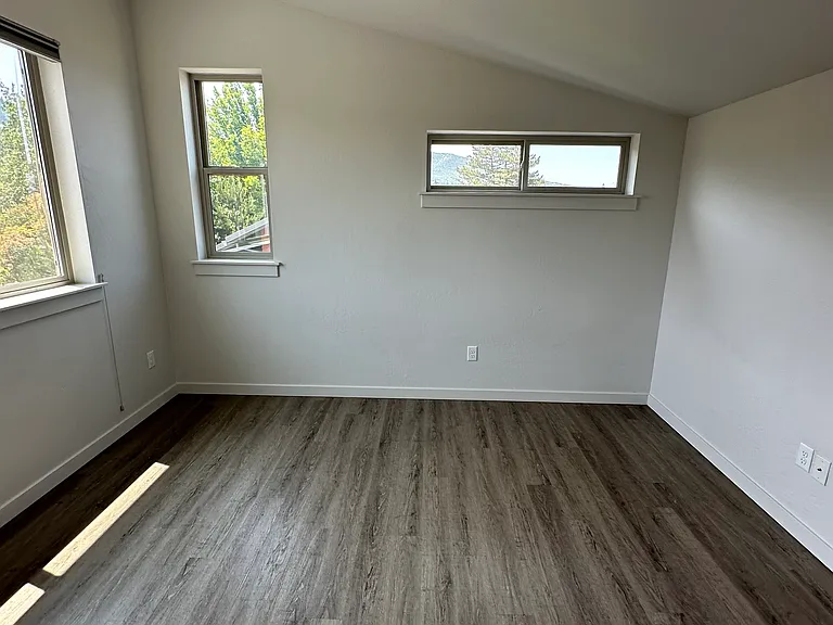 96 Dunn Cir — Photo 6