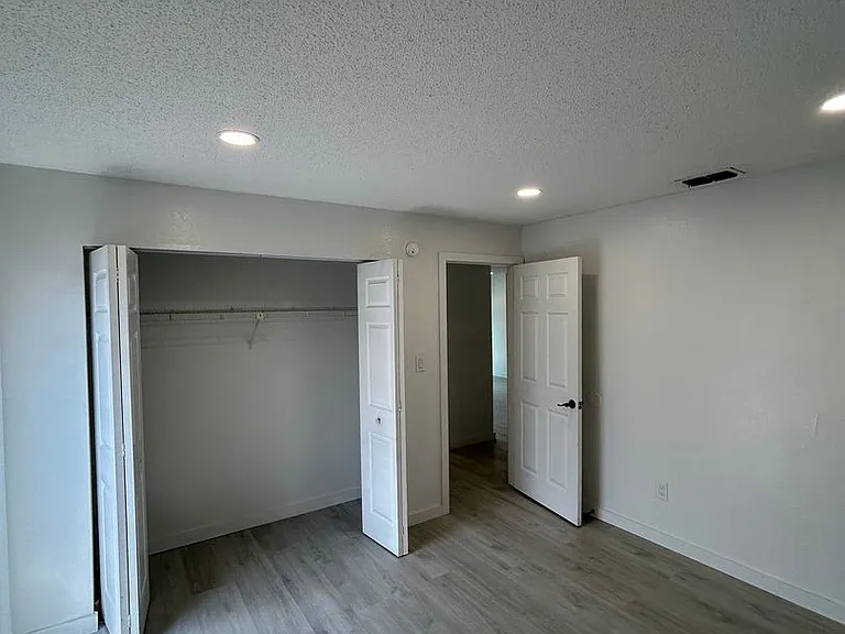 2955 SE 53rd Ct — Photo 8