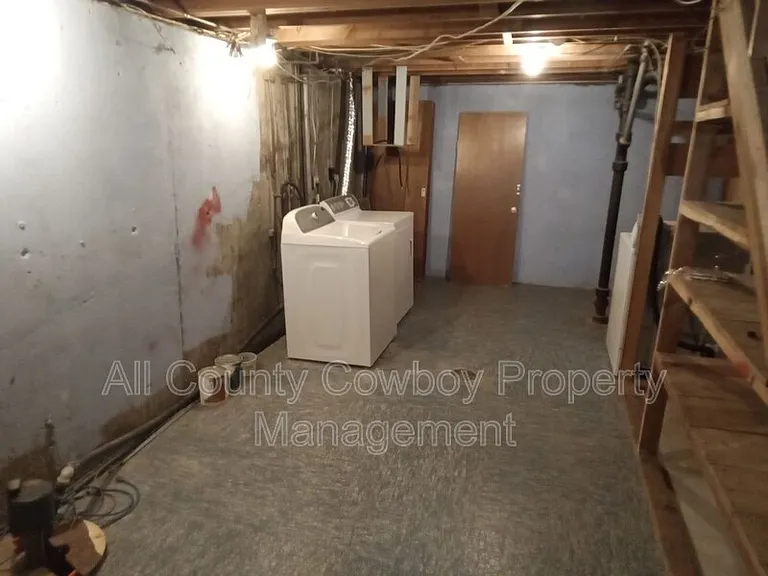 707 S 23rd St — Photo 16