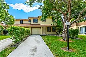 6094 Live Oak Ct Photo 1