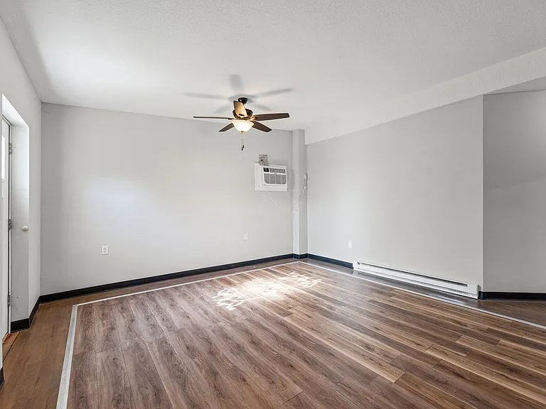 200 S Union St #2 — Photo 3