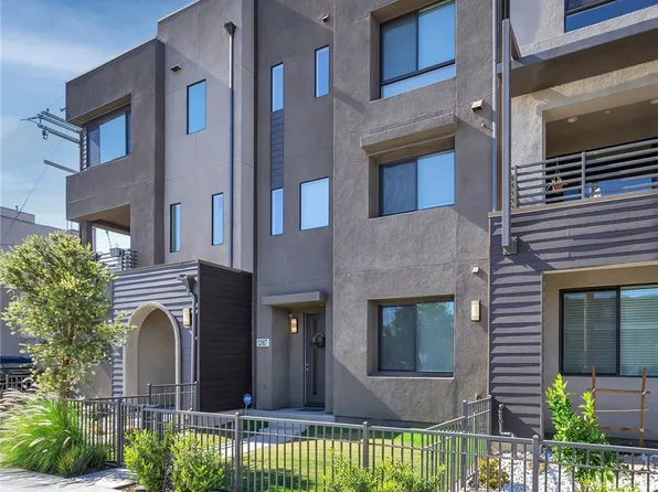 13167 W Victory Blvd, Van Nuys, CA 91401