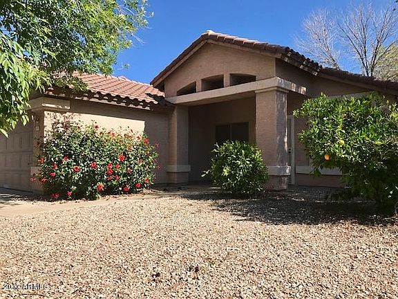 2nd image of 10484 W Sunflower Pl