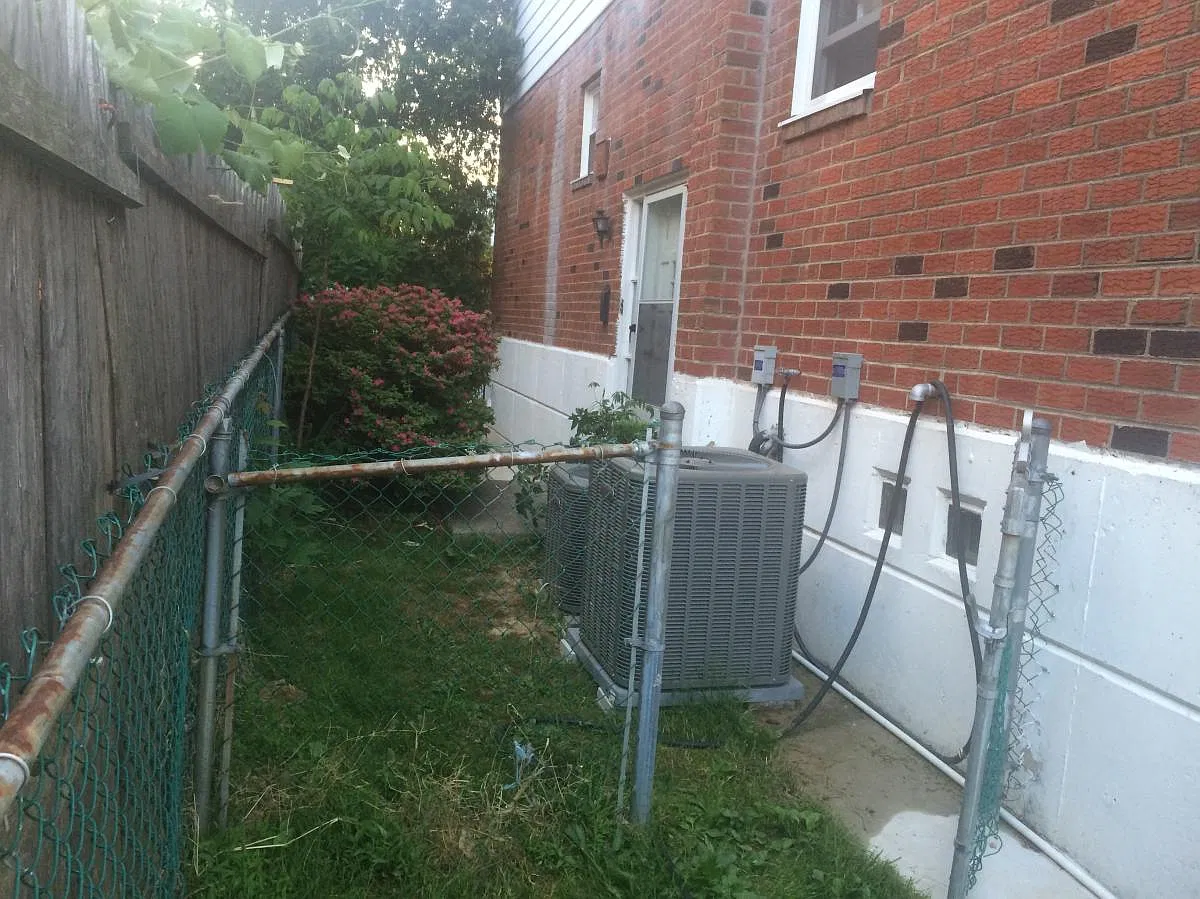 2 bed, 950 sqft, $1,600 — Photo 3