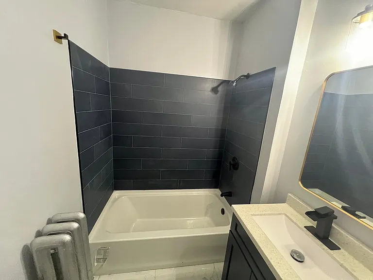 180 Oak Grove Ave — Photo 11