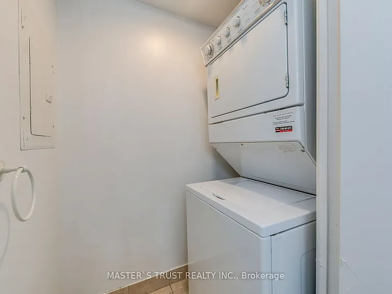 10 Northtown Way #809 — Photo 21