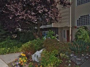 8812 Stone Ave N APT 201, Seattle, WA 98103
