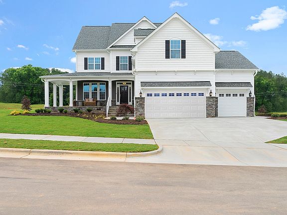 Images of the home are for illustrative purposes only and should never be relied upon