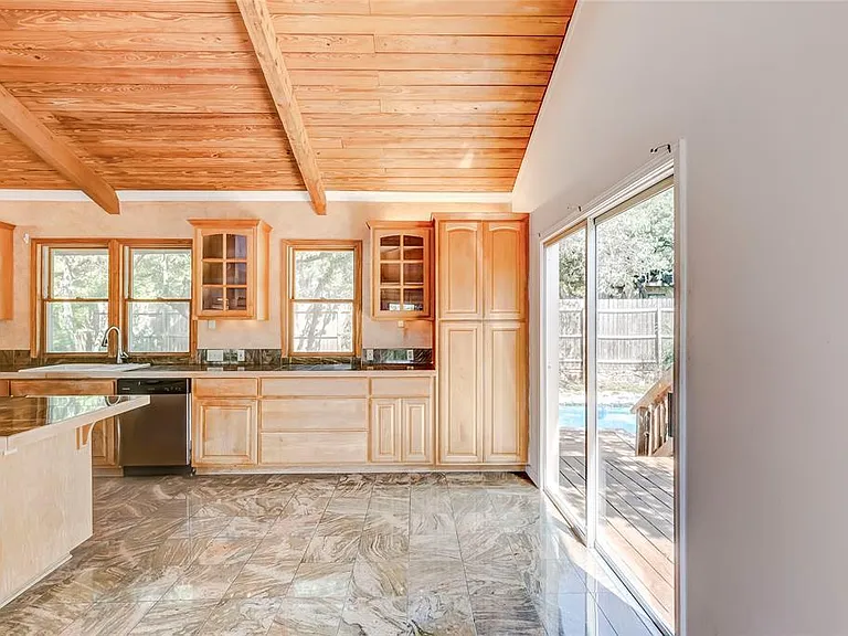 208 Westhaven Dr — Photo 17