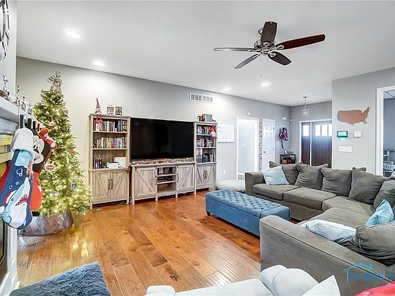 4th image of 2800 Paige Ln