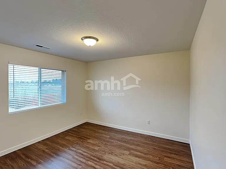 1318 NE 11th Ave — Photo 18