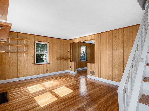 4th image of 15 Regent Rd