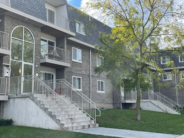 923 Jonathon Ct APT 304, Prospect Heights, IL 60070