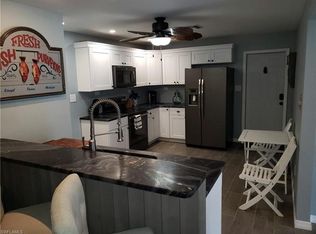 209 Avacado Ct, Fort Myers, FL 33905