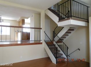 877 W Raymond St, Compton, CA 90220