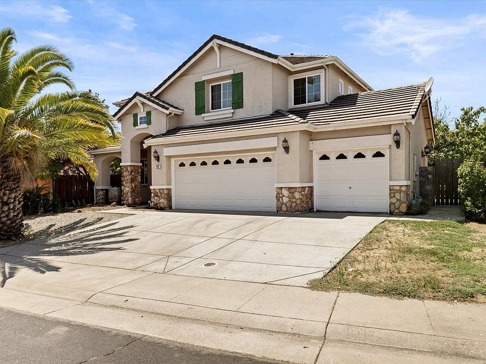 1st image of 217 Magpie Ct