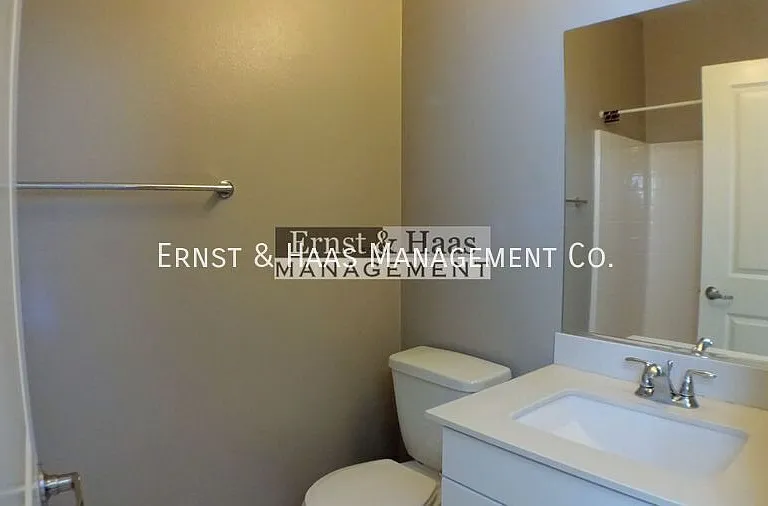 16674 Bellflower Blvd — Photo 29