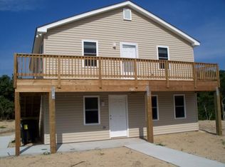 909 7th Ave #B, Kill Devil Hills, NC 27948