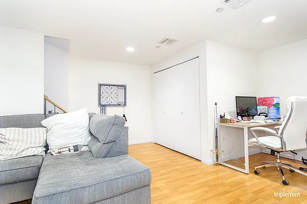 Rented by Triplemint | media 20