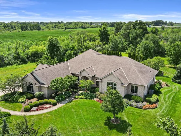 6020 Stefanie WAY, Caledonia, WI 53108