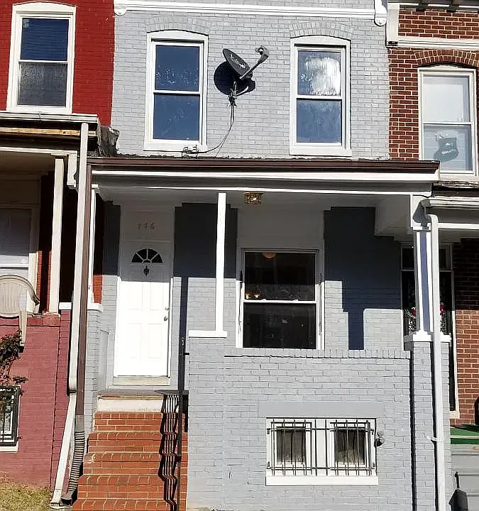 756 Bartlett Ave