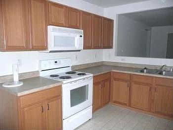 3rd image of 16946 W Marconi Ave