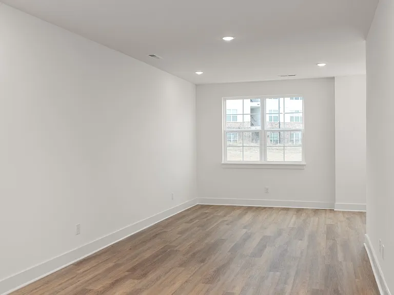 700 N Dupont Ave #115 — Photo 15