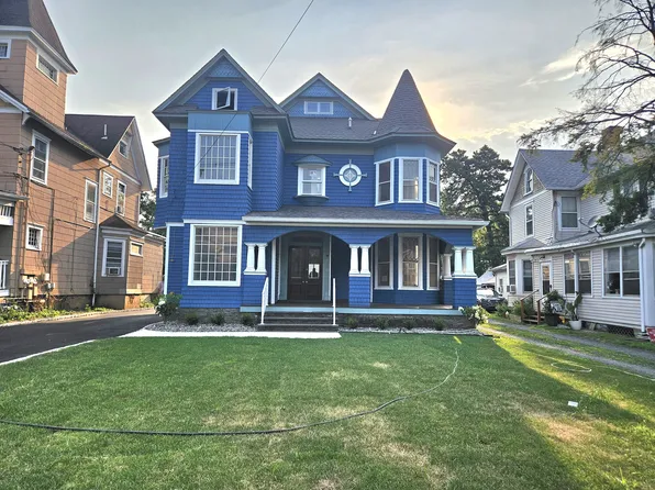 90 Shrewsbury Ave, Red Bank, NJ