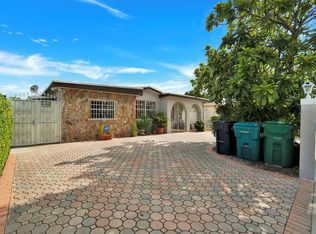 9035 SW 36th St, Miami, FL 33165